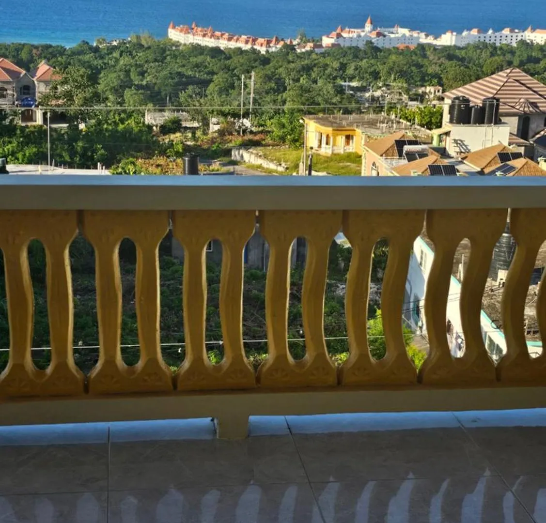 Sophia'S Ocean View Runaway Bay Belleair 0*,  Jamaica